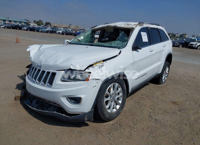 Photo 2 of 2015 Jeep Grand CHEROKEE LAREDO (VIN 1C4RJFAG4FC156407)
