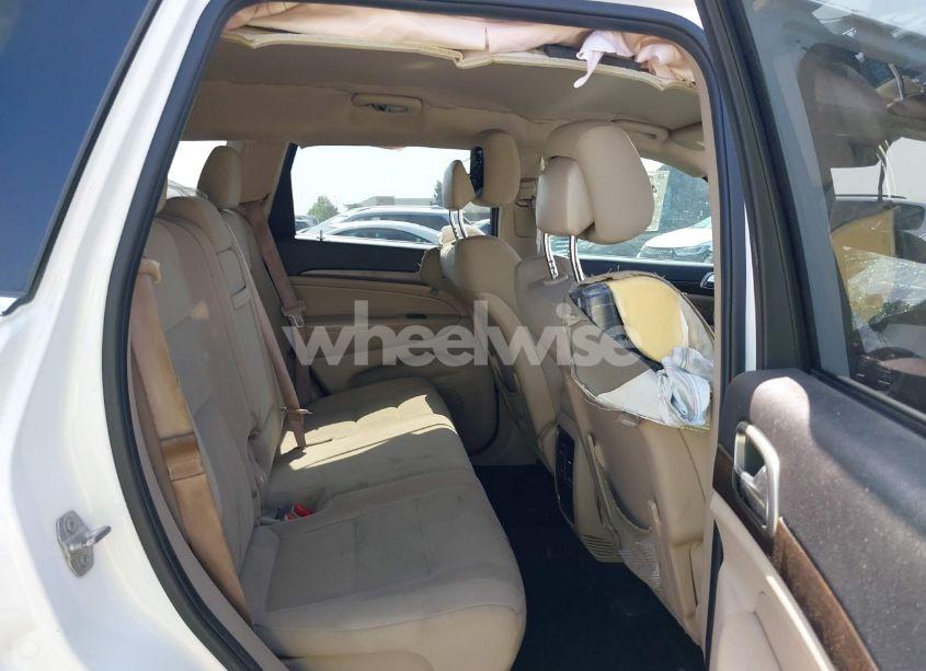 Photo 8 of 2015 Jeep Grand CHEROKEE LAREDO (VIN 1C4RJFAG4FC156407)