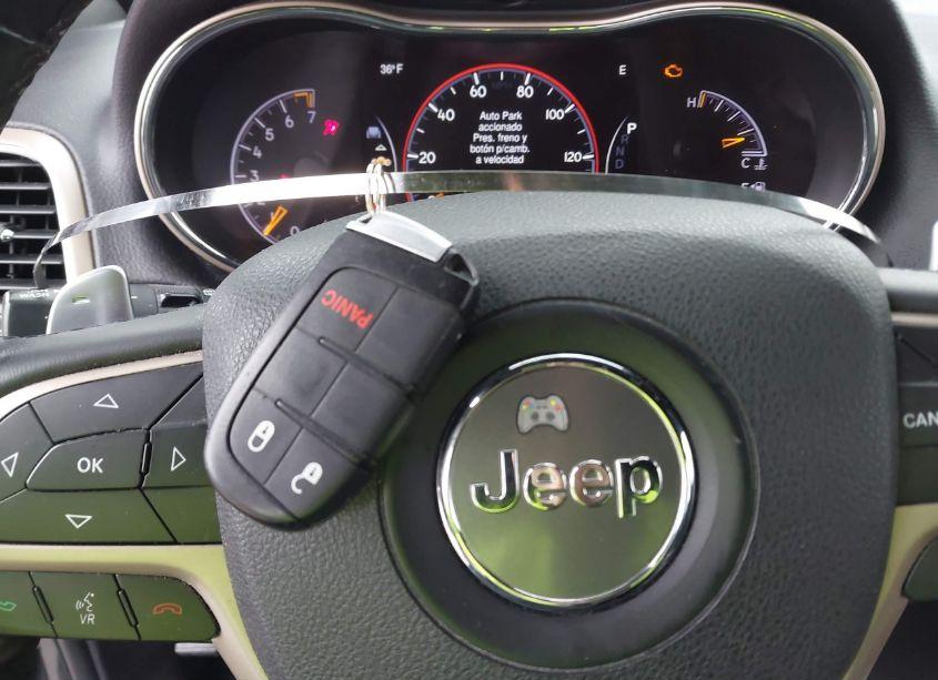 Photo 11 of 2015 Jeep Grand CHEROKEE LAREDO (VIN 1C4RJFAG4FC173532)
