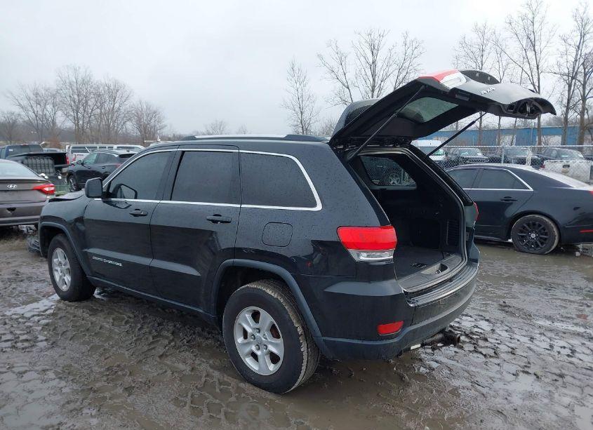 Photo 3 of 2015 Jeep Grand CHEROKEE LAREDO (VIN 1C4RJFAG4FC173532)