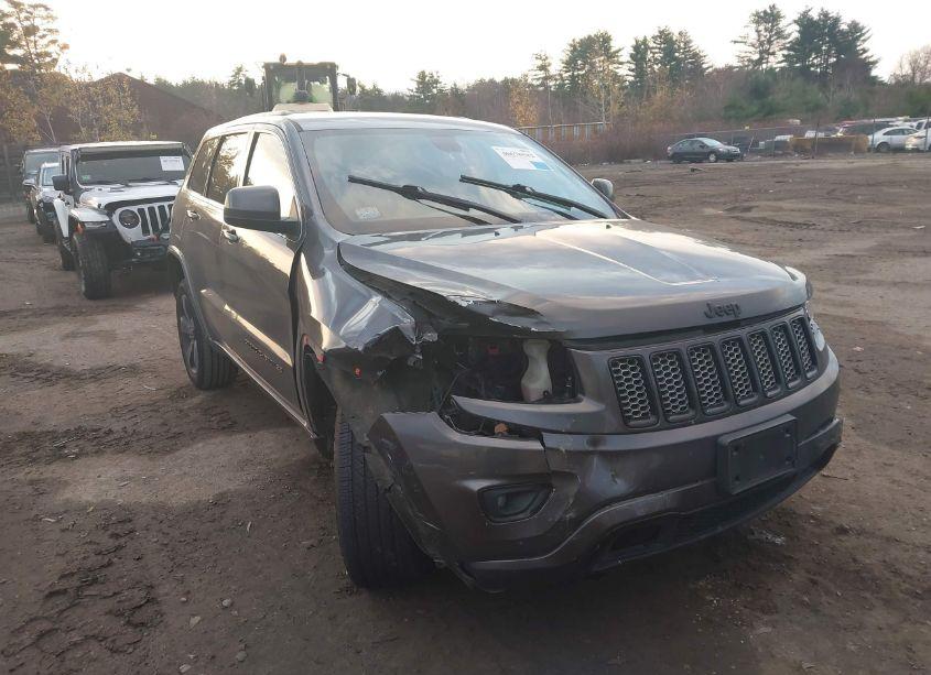 2015 Jeep Grand CHEROKEE ALTITUDE (VIN 1C4RJFAG4FC747031) main photo