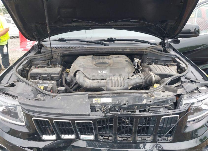 Photo 10 of 2015 Jeep Grand CHEROKEE LAREDO (VIN 1C4RJFAG4FC895759)