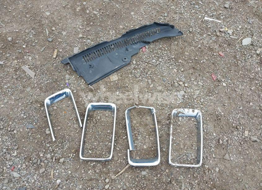 Photo 12 of 2015 Jeep Grand CHEROKEE LAREDO (VIN 1C4RJFAG4FC895759)