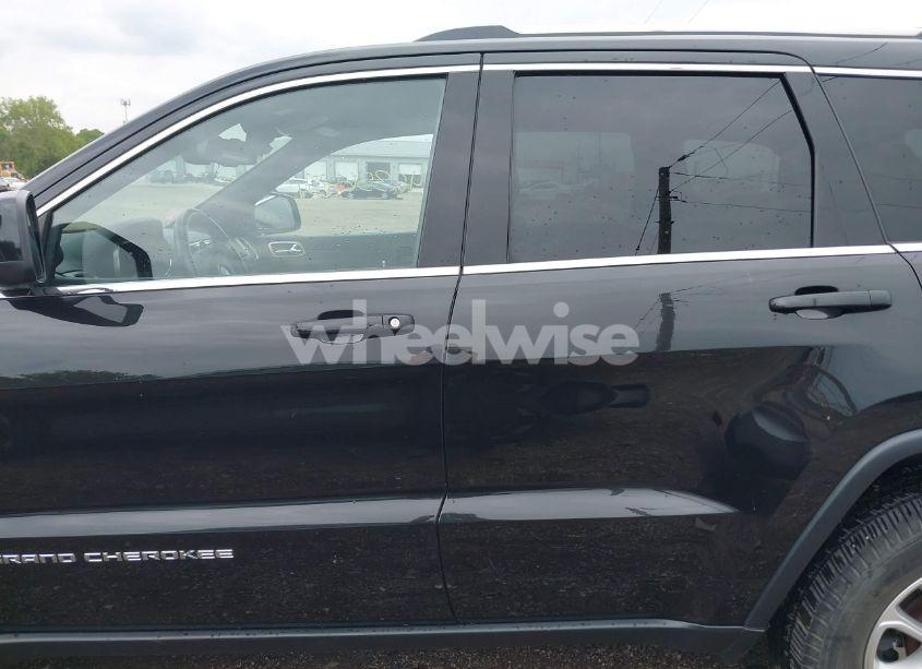 Photo 15 of 2015 Jeep Grand CHEROKEE LAREDO (VIN 1C4RJFAG4FC895759)