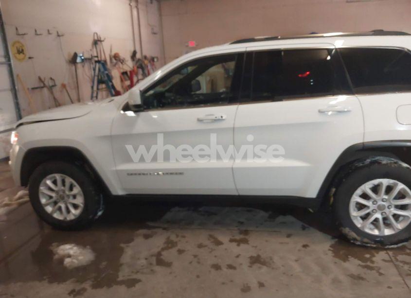 Photo 14 of 2016 Jeep Grand CHEROKEE LAREDO (VIN 1C4RJFAG4GC395831)