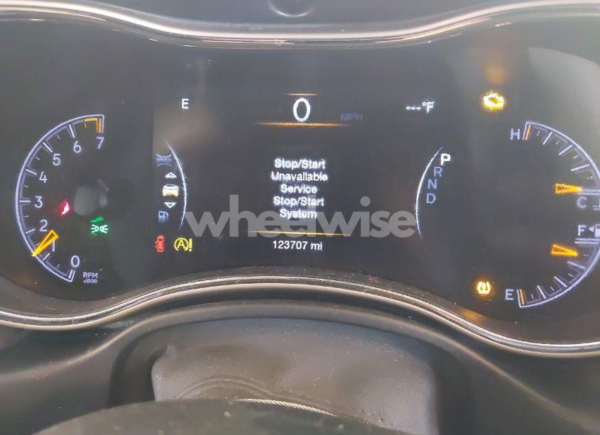 Photo 7 of 2016 Jeep Grand CHEROKEE LAREDO (VIN 1C4RJFAG4GC395831)