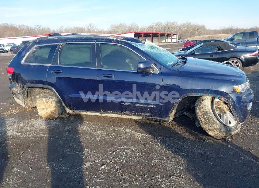 Photo 14 of 2017 Jeep Grand CHEROKEE LAREDO 4X4 (VIN 1C4RJFAG4HC849920)