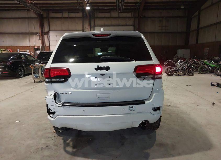 Photo 16 of 2017 Jeep Grand CHEROKEE ALTITUDE 4X4 (VIN 1C4RJFAG4HC894761)