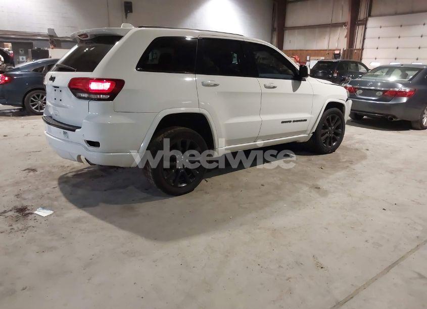 Photo 4 of 2017 Jeep Grand CHEROKEE ALTITUDE 4X4 (VIN 1C4RJFAG4HC894761)
