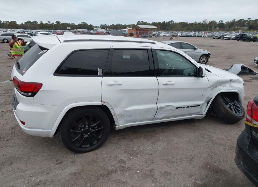 Photo 13 of 2018 Jeep Grand CHEROKEE ALTITUDE 4X4 (VIN 1C4RJFAG4JC123187)