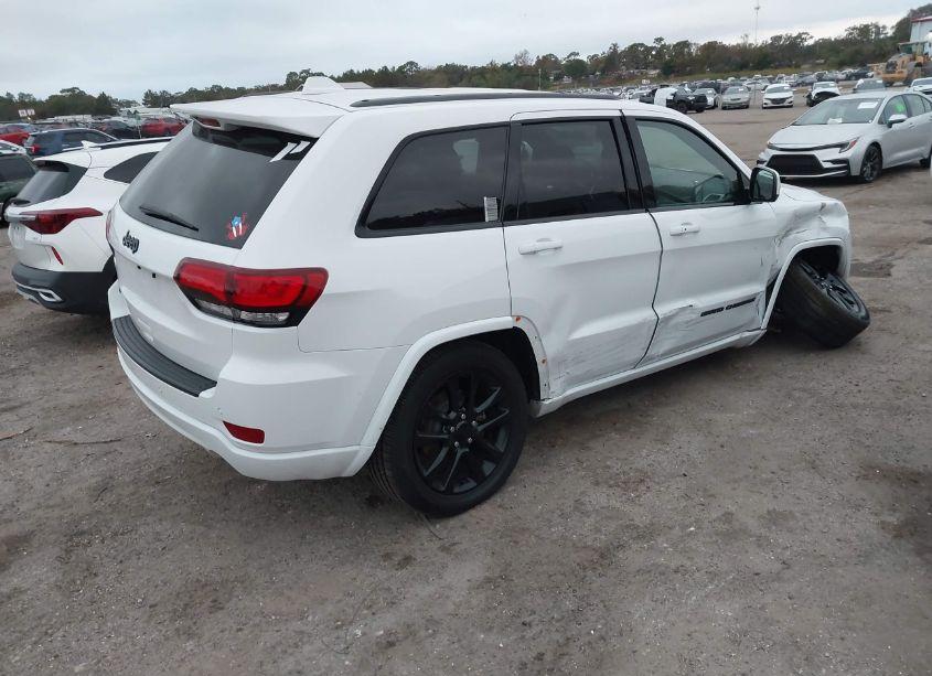 Photo 4 of 2018 Jeep Grand CHEROKEE ALTITUDE 4X4 (VIN 1C4RJFAG4JC123187)