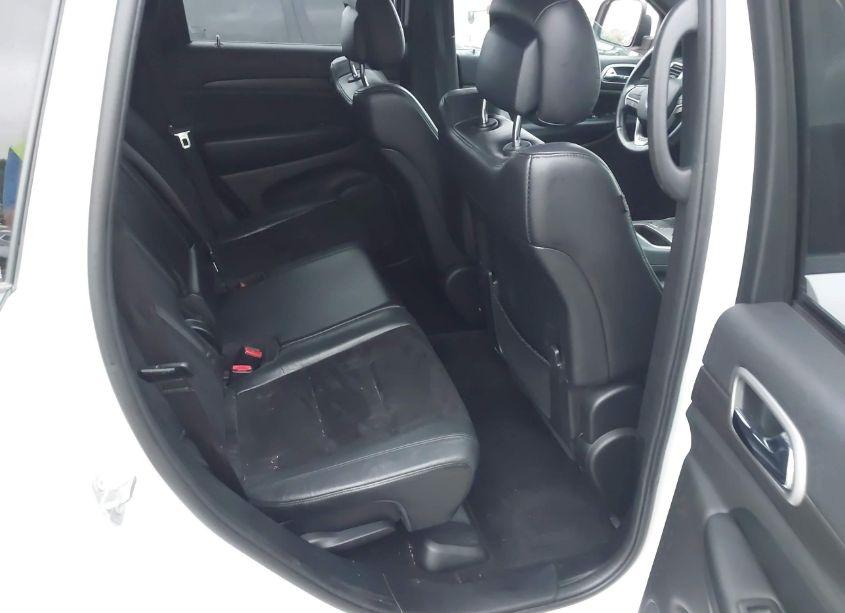 Photo 8 of 2018 Jeep Grand CHEROKEE ALTITUDE 4X4 (VIN 1C4RJFAG4JC123187)