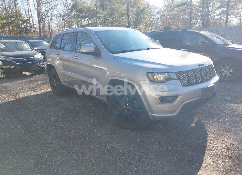 2018 Jeep Grand CHEROKEE ALTITUDE 4X4 (VIN 1C4RJFAG4JC227307) main photo