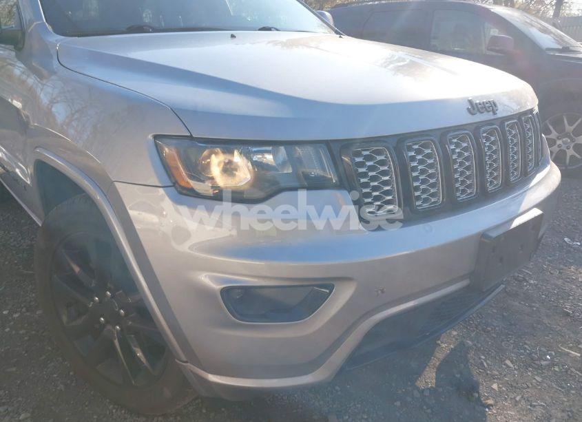 Photo 6 of 2018 Jeep Grand CHEROKEE ALTITUDE 4X4 (VIN 1C4RJFAG4JC227307)