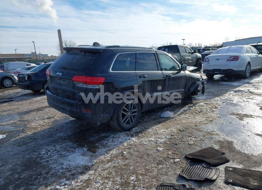 Photo 4 of 2018 Jeep Grand CHEROKEE LAREDO E 4X4 (VIN 1C4RJFAG4JC313362)