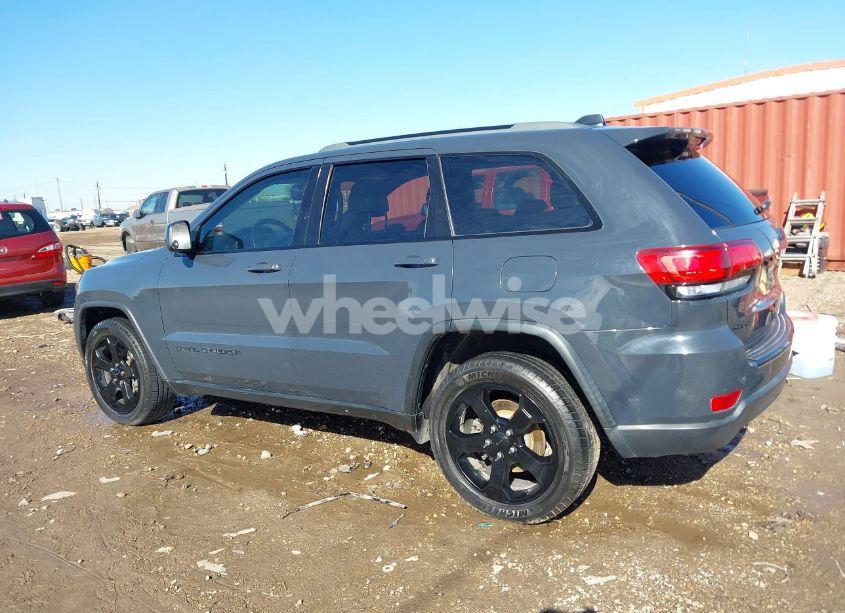 Photo 15 of 2018 Jeep Grand CHEROKEE UPLAND 4X4 (VIN 1C4RJFAG4JC370502)