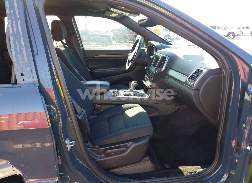 Photo 5 of 2018 Jeep Grand CHEROKEE UPLAND 4X4 (VIN 1C4RJFAG4JC370502)