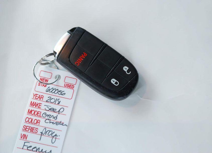 Photo 11 of 2018 Jeep Grand CHEROKEE LAREDO E 4X4 (VIN 1C4RJFAG4JC421707)