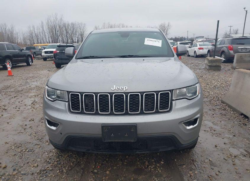 Photo 12 of 2018 Jeep Grand CHEROKEE LAREDO 4X4 (VIN 1C4RJFAG4JC457817)