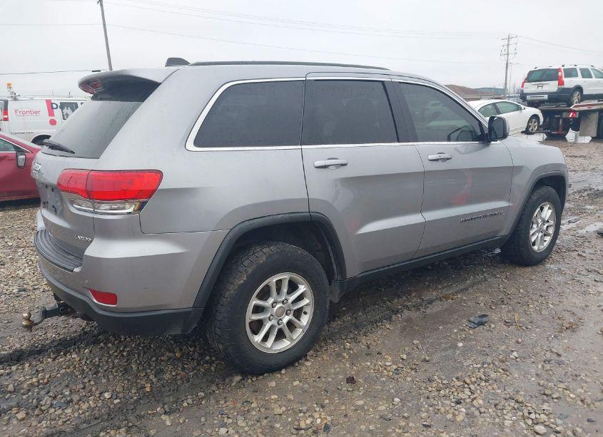 Photo 4 of 2018 Jeep Grand CHEROKEE LAREDO 4X4 (VIN 1C4RJFAG4JC457817)