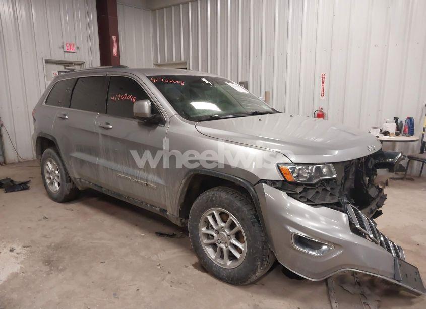 2018 Jeep Grand CHEROKEE LAREDO E 4X4 (VIN 1C4RJFAG4JC467568) main photo