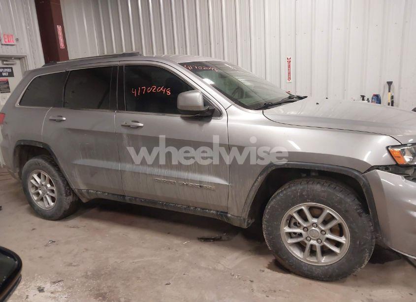 Photo 13 of 2018 Jeep Grand CHEROKEE LAREDO E 4X4 (VIN 1C4RJFAG4JC467568)