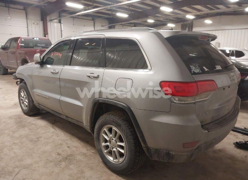 Photo 3 of 2018 Jeep Grand CHEROKEE LAREDO E 4X4 (VIN 1C4RJFAG4JC467568)