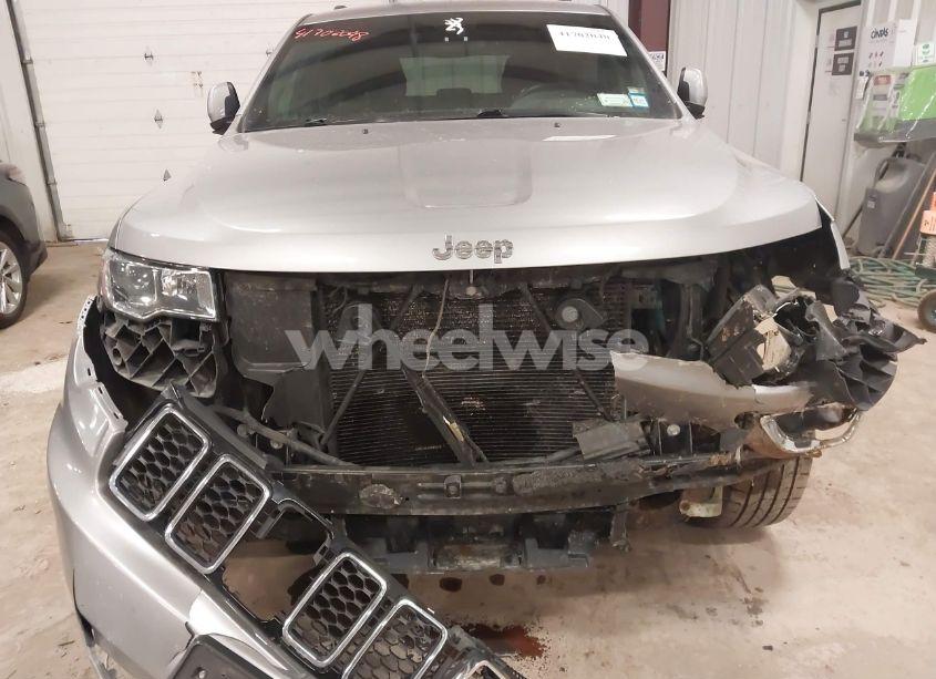 Photo 6 of 2018 Jeep Grand CHEROKEE LAREDO E 4X4 (VIN 1C4RJFAG4JC467568)