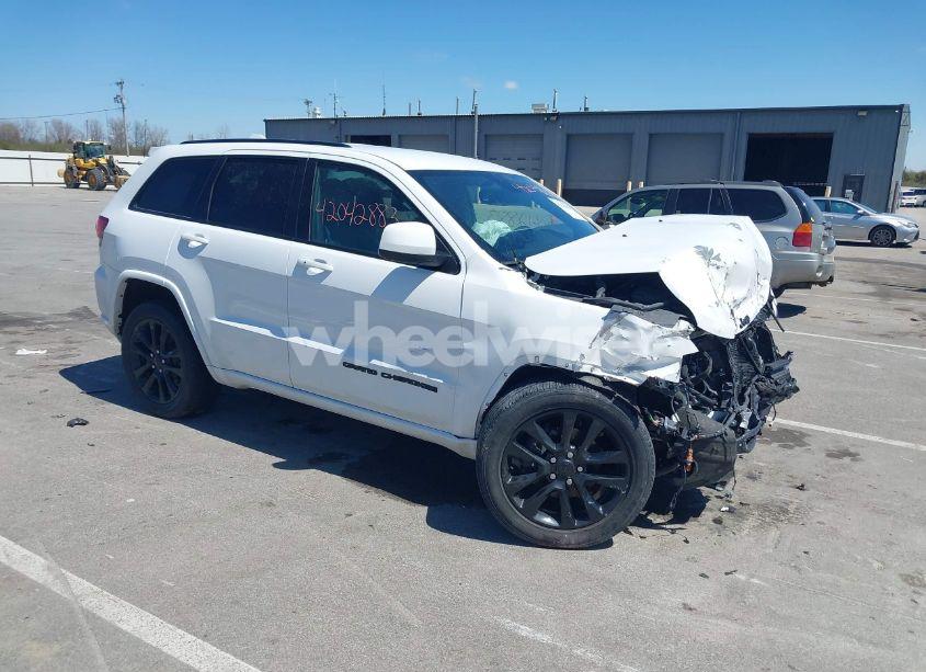2018 Jeep Grand CHEROKEE ALTITUDE 4X4 (VIN 1C4RJFAG4JC500181) main photo