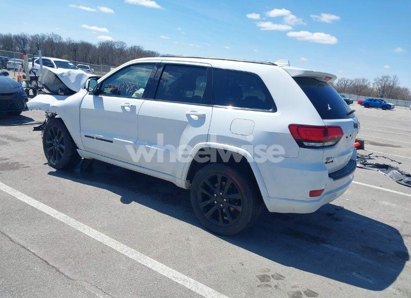 Photo 3 of 2018 Jeep Grand CHEROKEE ALTITUDE 4X4 (VIN 1C4RJFAG4JC500181)