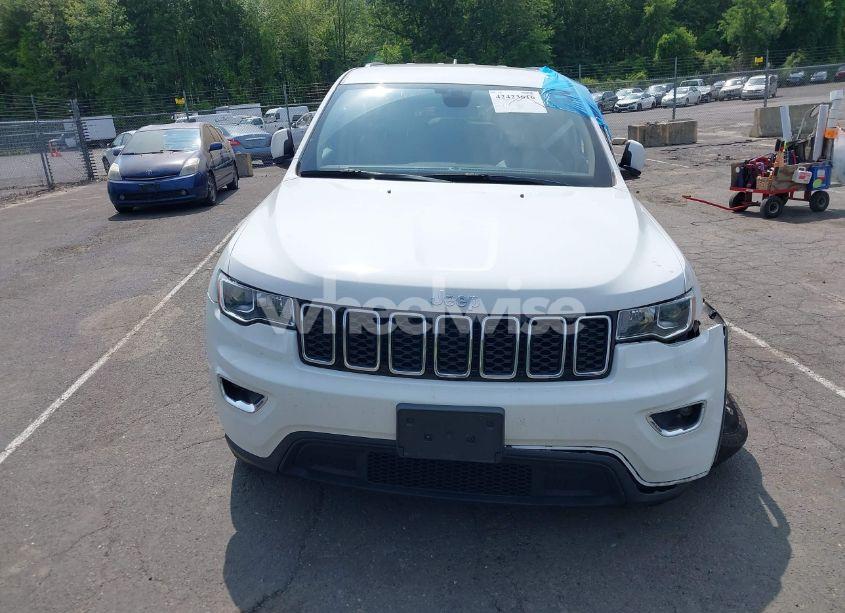 Photo 12 of 2018 Jeep Grand CHEROKEE LAREDO 4X4 (VIN 1C4RJFAG4JC506384)