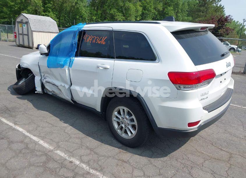 Photo 3 of 2018 Jeep Grand CHEROKEE LAREDO 4X4 (VIN 1C4RJFAG4JC506384)