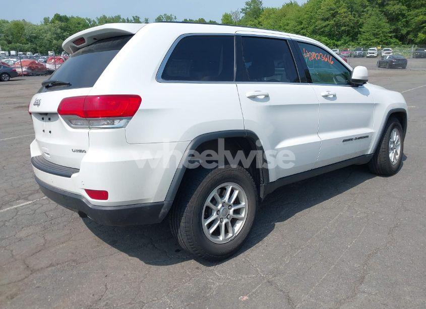 Photo 4 of 2018 Jeep Grand CHEROKEE LAREDO 4X4 (VIN 1C4RJFAG4JC506384)