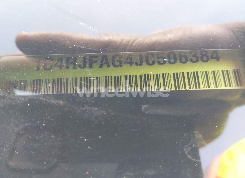 Photo 9 of 2018 Jeep Grand CHEROKEE LAREDO 4X4 (VIN 1C4RJFAG4JC506384)