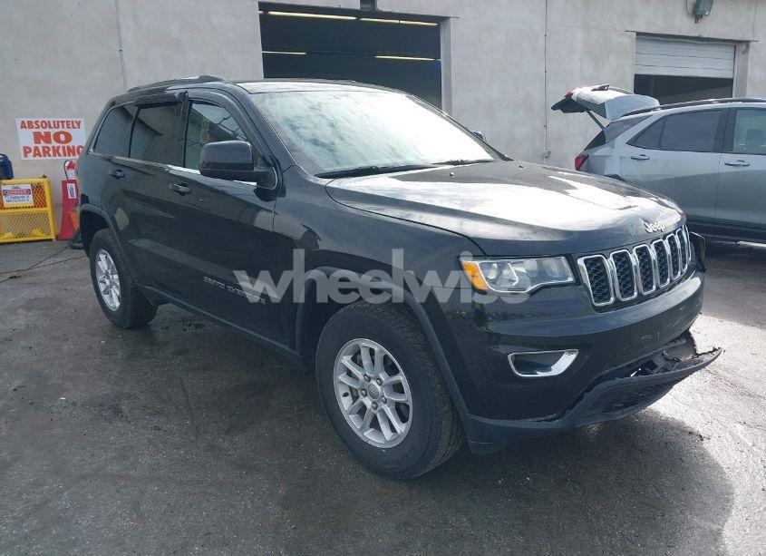2019 Jeep Grand CHEROKEE LAREDO 4X4 (VIN 1C4RJFAG4KC607071) main photo