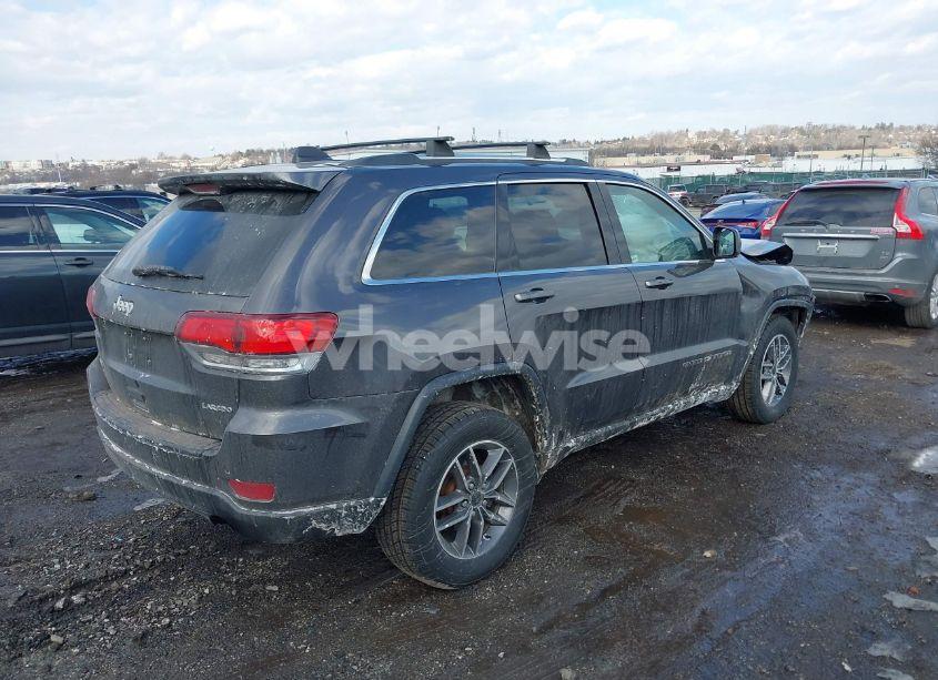 Photo 4 of 2020 Jeep Grand CHEROKEE LAREDO E 4X4 (VIN 1C4RJFAG4LC222062)