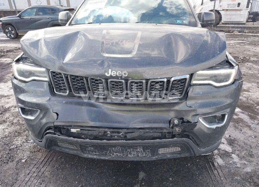 Photo 6 of 2020 Jeep Grand CHEROKEE LAREDO E 4X4 (VIN 1C4RJFAG4LC222062)