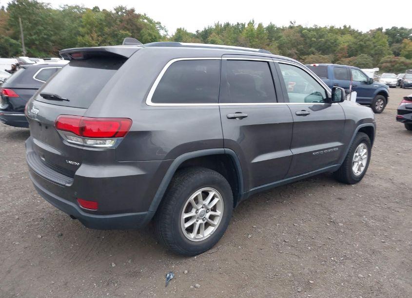 Photo 4 of 2020 Jeep Grand CHEROKEE LAREDO E 4X4 (VIN 1C4RJFAG4LC243557)