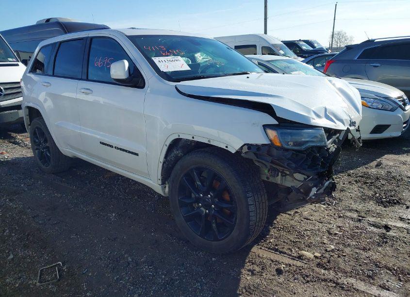 2020 Jeep Grand CHEROKEE ALTITUDE 4X4 (VIN 1C4RJFAG4LC326860) main photo