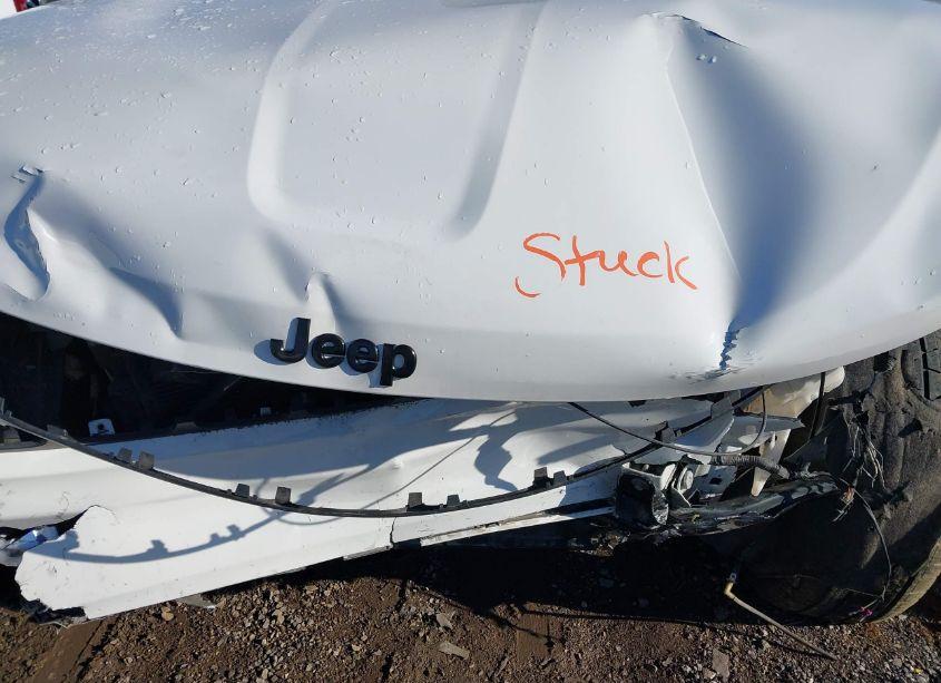 Photo 10 of 2020 Jeep Grand CHEROKEE ALTITUDE 4X4 (VIN 1C4RJFAG4LC326860)