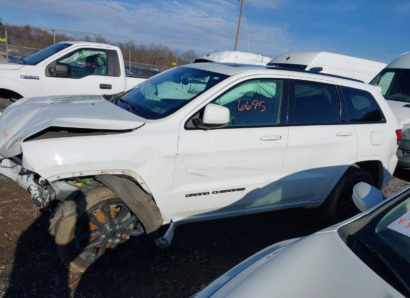 Photo 14 of 2020 Jeep Grand CHEROKEE ALTITUDE 4X4 (VIN 1C4RJFAG4LC326860)