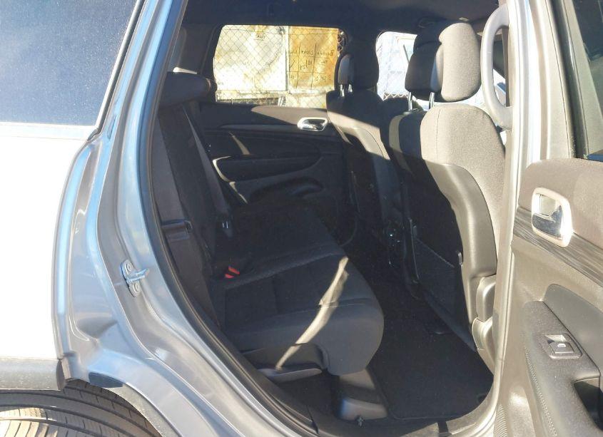 Photo 8 of 2021 Jeep Grand CHEROKEE LAREDO E 4X4 (VIN 1C4RJFAG4MC508110)