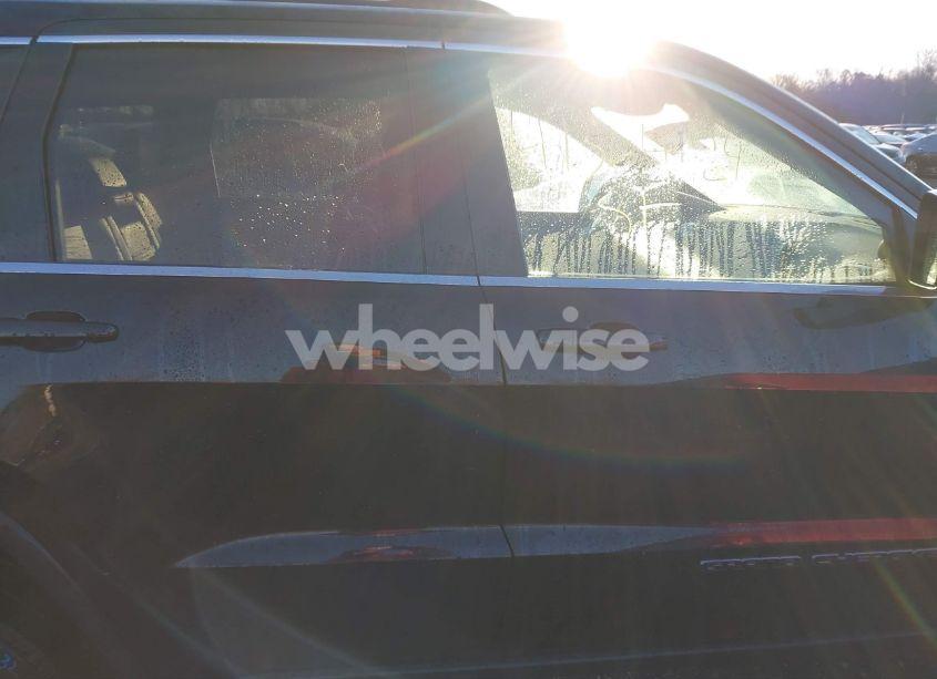 Photo 13 of 2021 Jeep Grand CHEROKEE LAREDO X 4X4 (VIN 1C4RJFAG4MC666723)