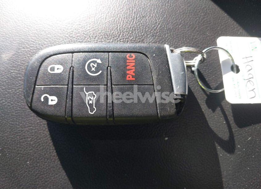 Photo 11 of 2021 Jeep Grand CHEROKEE LAREDO E 4X4 (VIN 1C4RJFAG4MC775621)