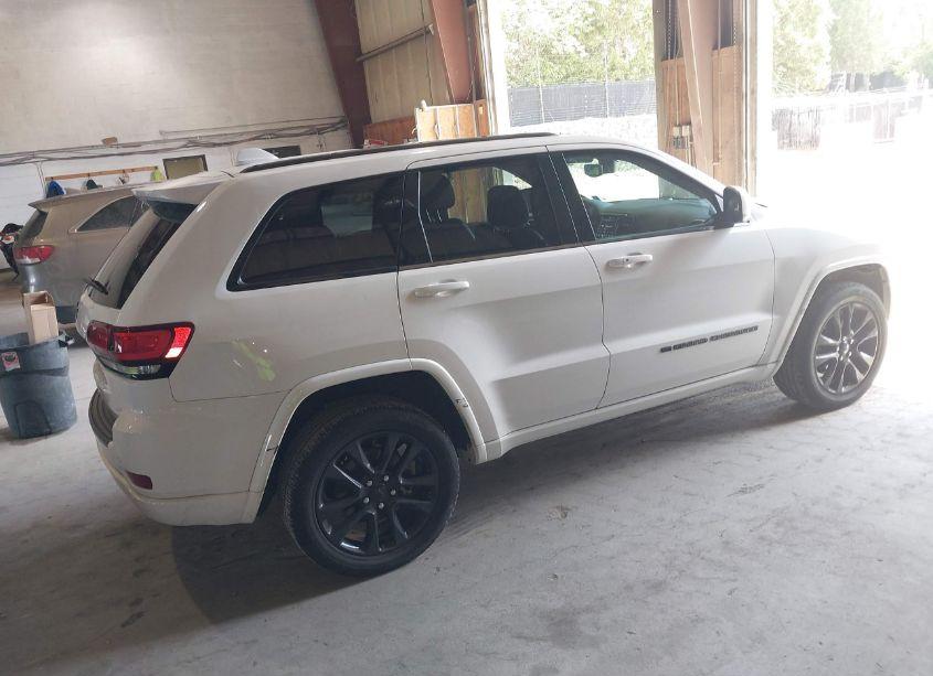Photo 4 of 2022 Jeep Grand CHEROKEE WK LAREDO X 4X4 (VIN 1C4RJFAG4NC139976)