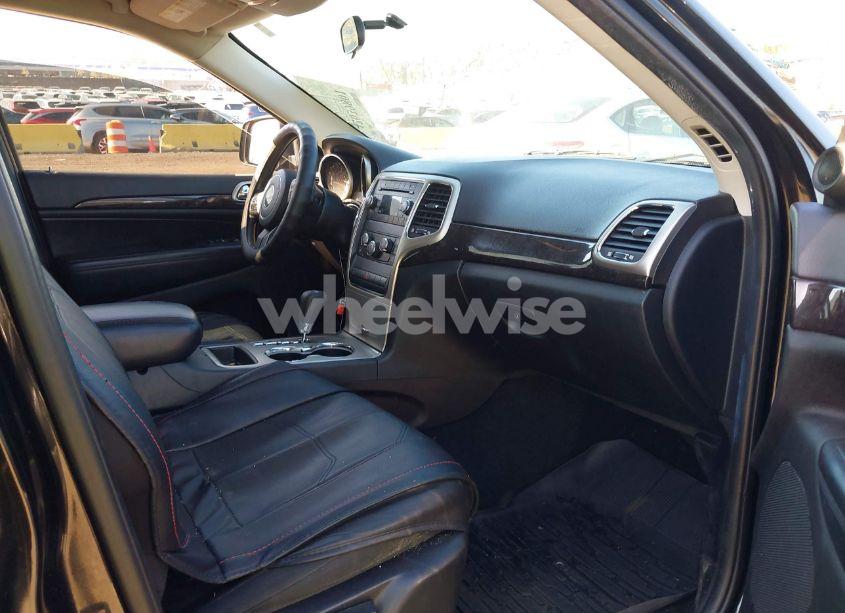 Photo 5 of 2012 Jeep Grand CHEROKEE LAREDO (VIN 1C4RJFAG5CC118826)