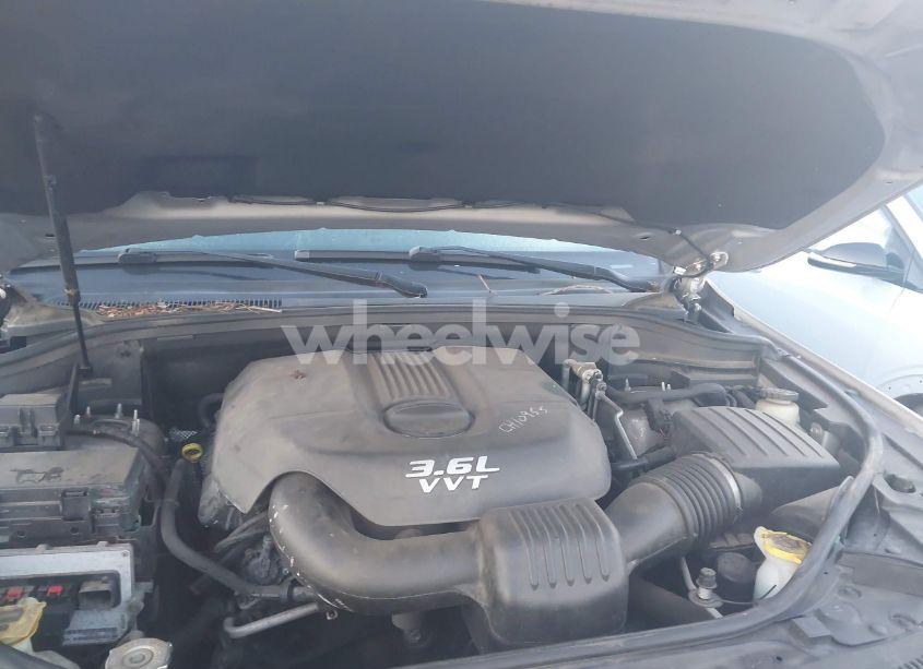 Photo 10 of 2012 Jeep Grand CHEROKEE LAREDO (VIN 1C4RJFAG5CC135643)