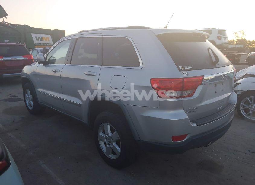 Photo 14 of 2012 Jeep Grand CHEROKEE LAREDO (VIN 1C4RJFAG5CC135643)