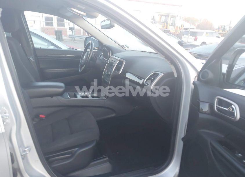 Photo 5 of 2012 Jeep Grand CHEROKEE LAREDO (VIN 1C4RJFAG5CC135643)