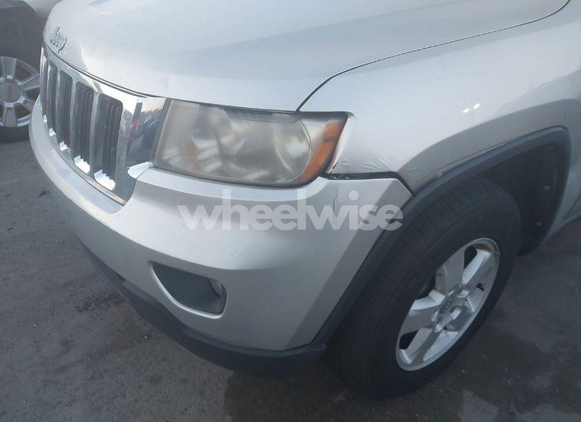 Photo 6 of 2012 Jeep Grand CHEROKEE LAREDO (VIN 1C4RJFAG5CC135643)